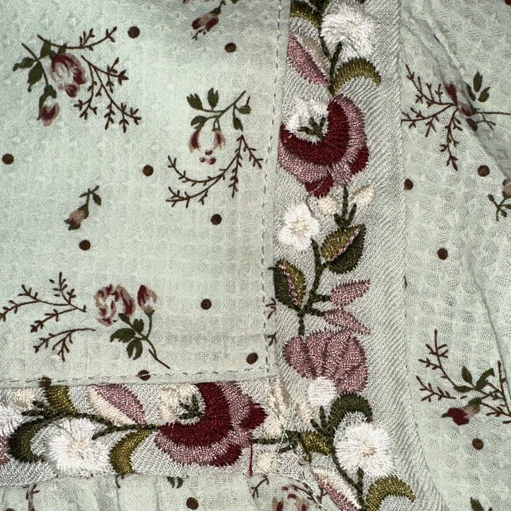 In Bloom Light Green Blouse with Floral Accents NWOT - Picture 7 of 10